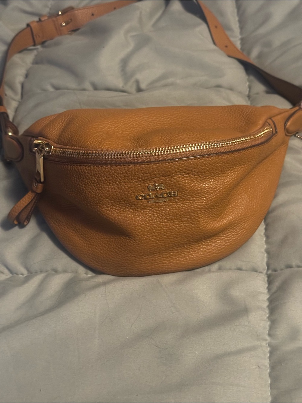 Coach Pebbled Leather Shoulder Bag/Cognac Brown vintage Fanny pack, waist bag.